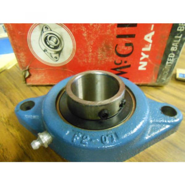 NEW McGILL NYLA-K FLANGE UNIT BEARING FC2-25-1 7/16 &#034; ............ WQ-132 #2 image